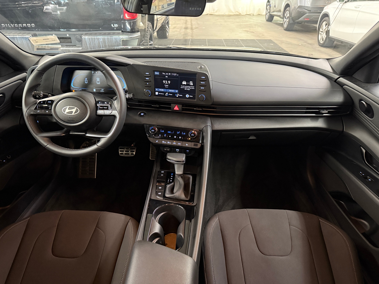 Thumbnail: 2026 Hyundai Elantra - 3