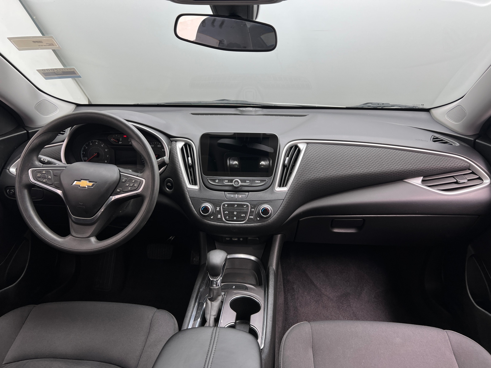 Thumbnail: 2022 Chevrolet Malibu - 3