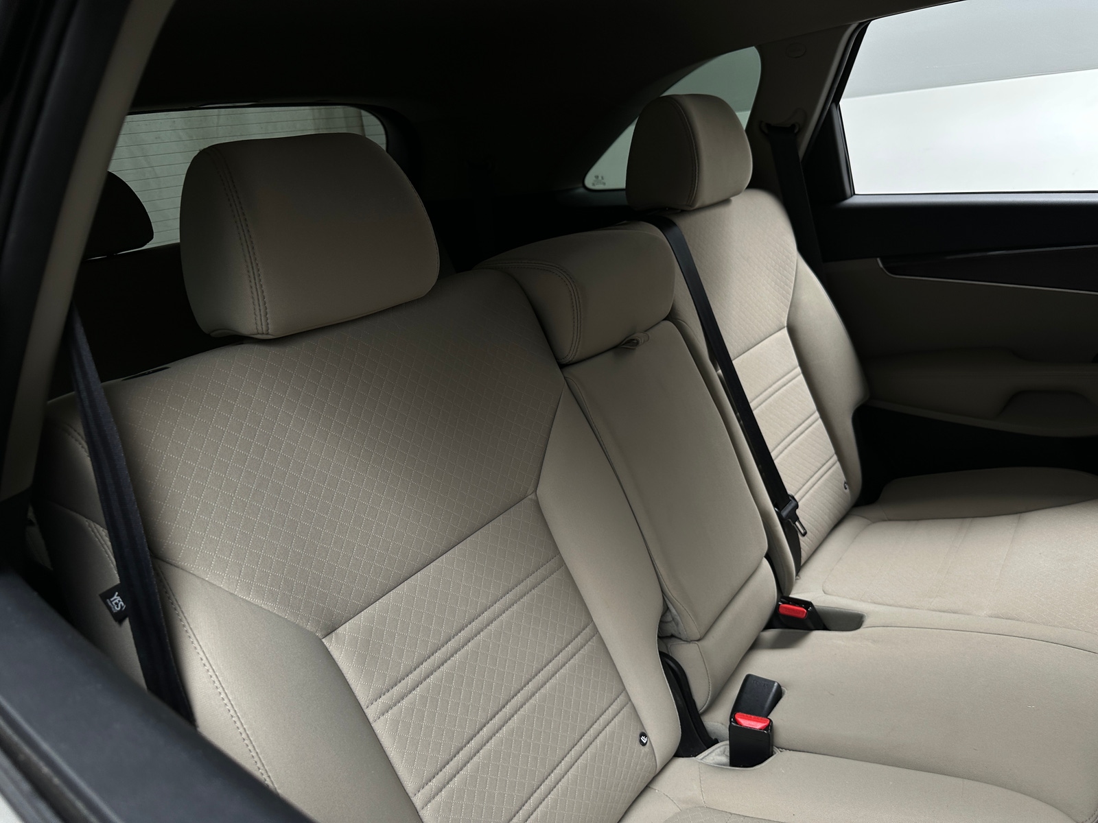 Thumbnail: 2020 Kia Sorento - 6