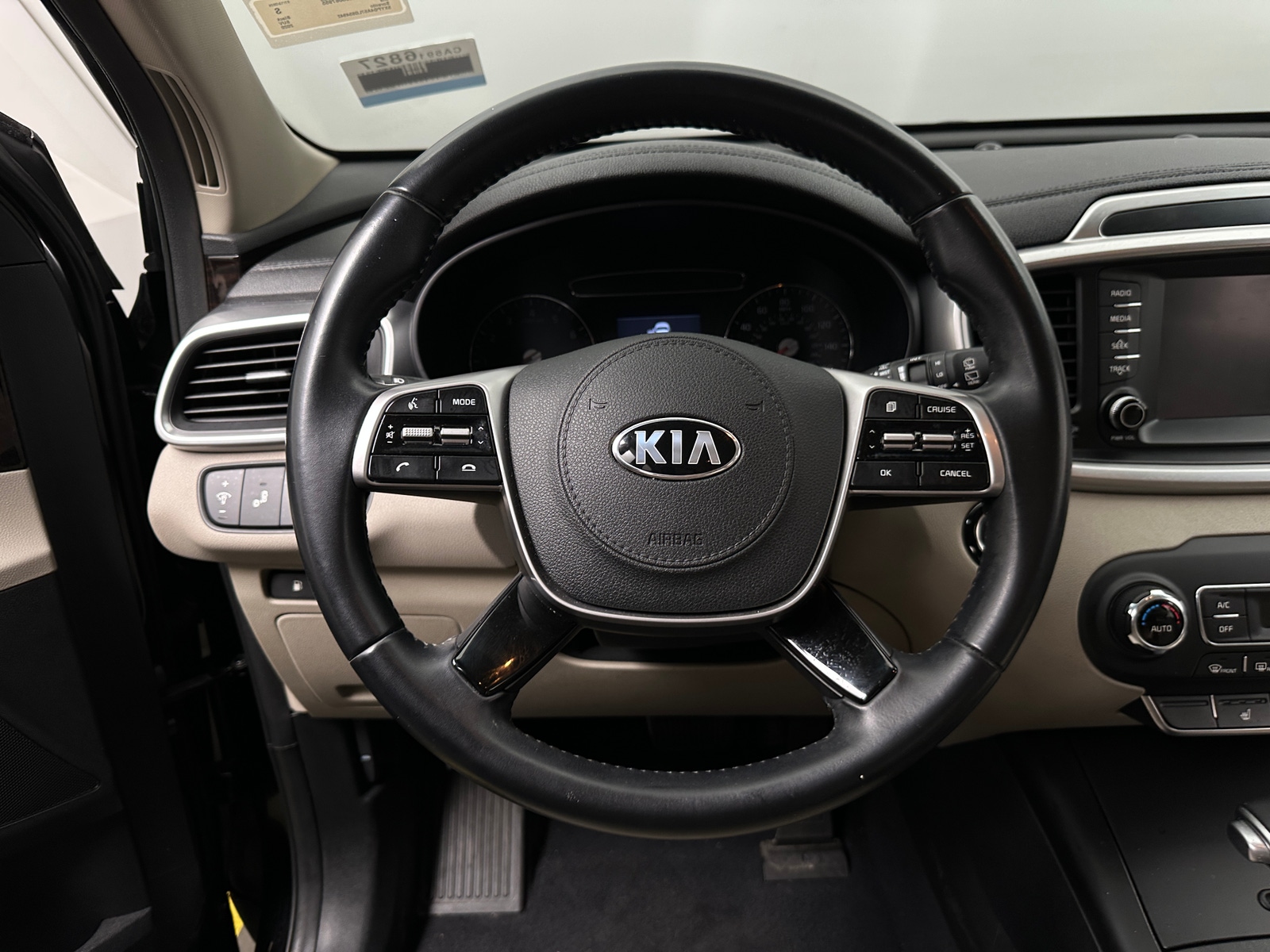Thumbnail: 2020 Kia Sorento - 5