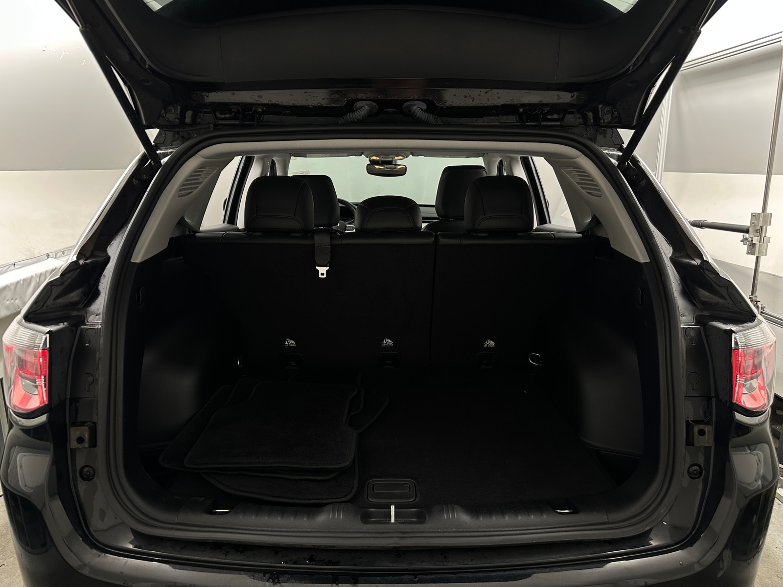 Thumbnail: 2022 Jeep Compass - 6