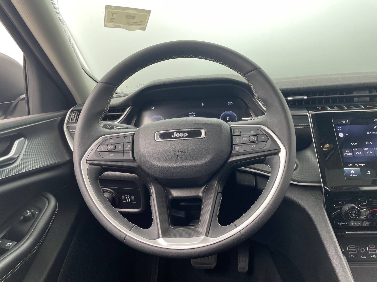 Thumbnail: 2023 Jeep Grand Cherokee L - 5