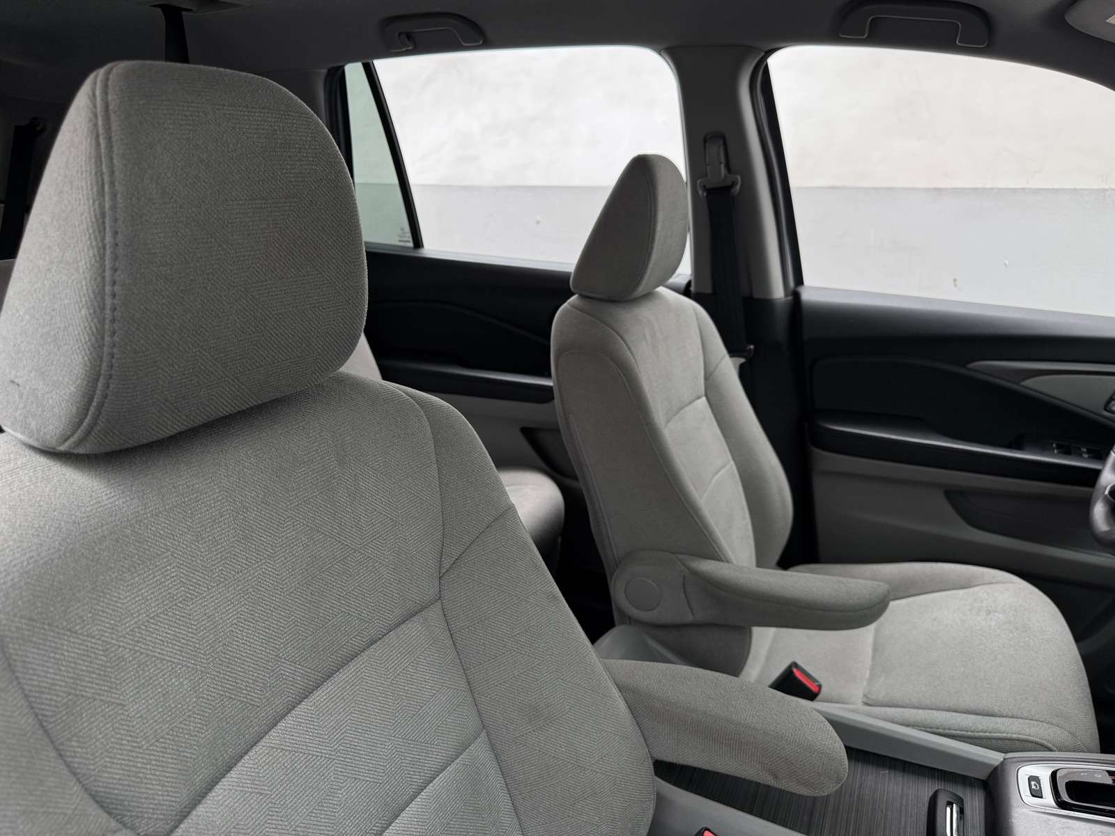 Thumbnail: 2019 Honda Pilot - 2