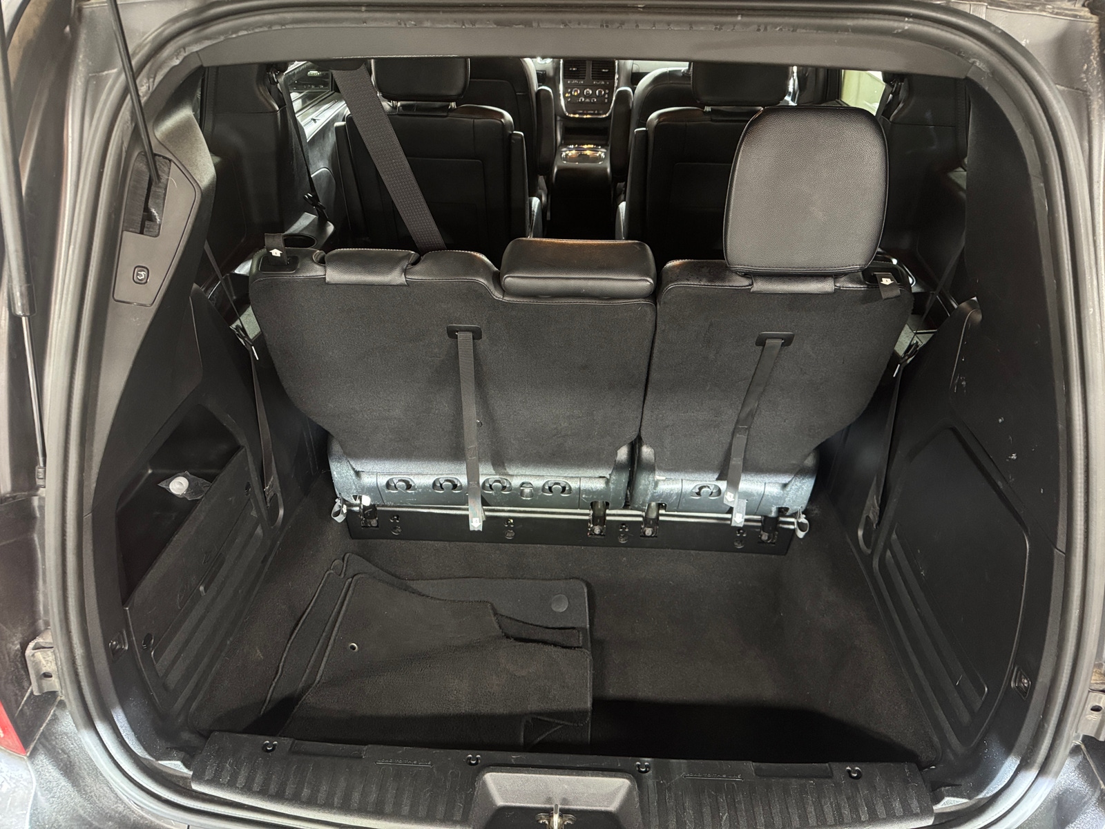 Thumbnail: 2018 Dodge Grand Caravan - 6
