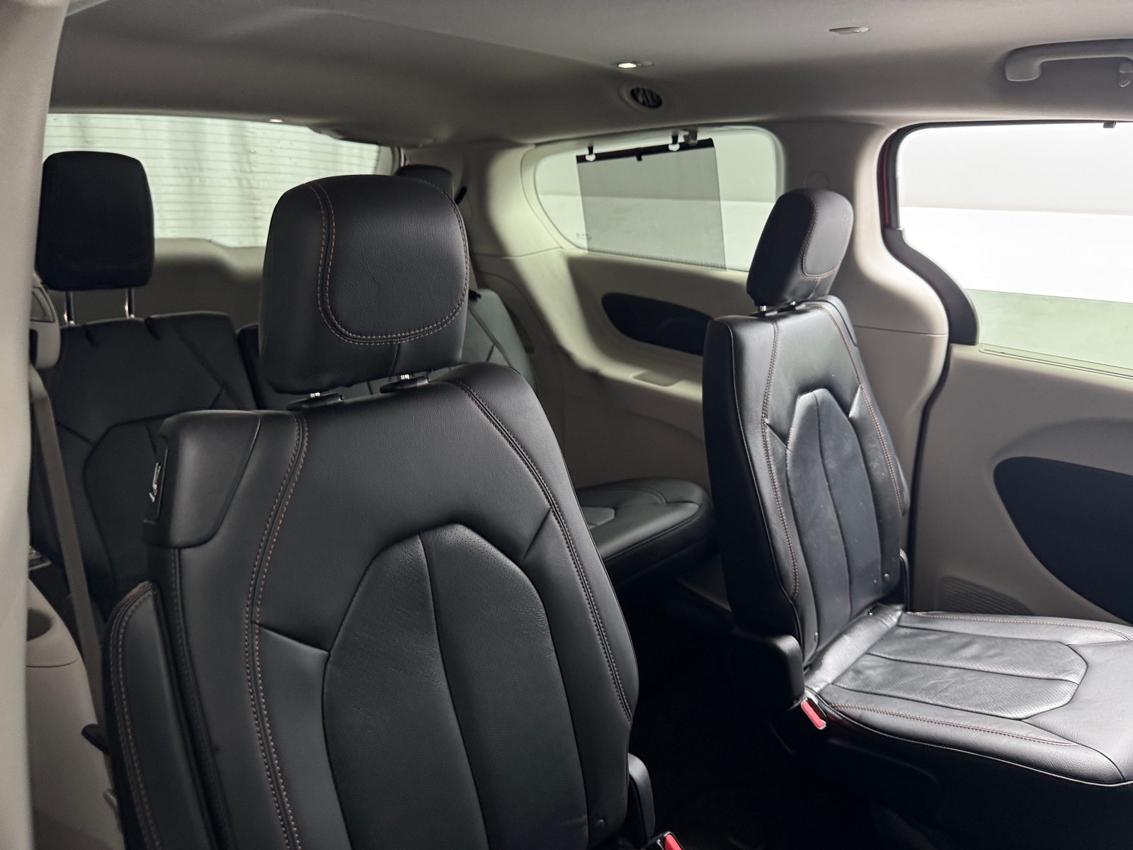 Thumbnail: 2018 Chrysler Pacifica - 5