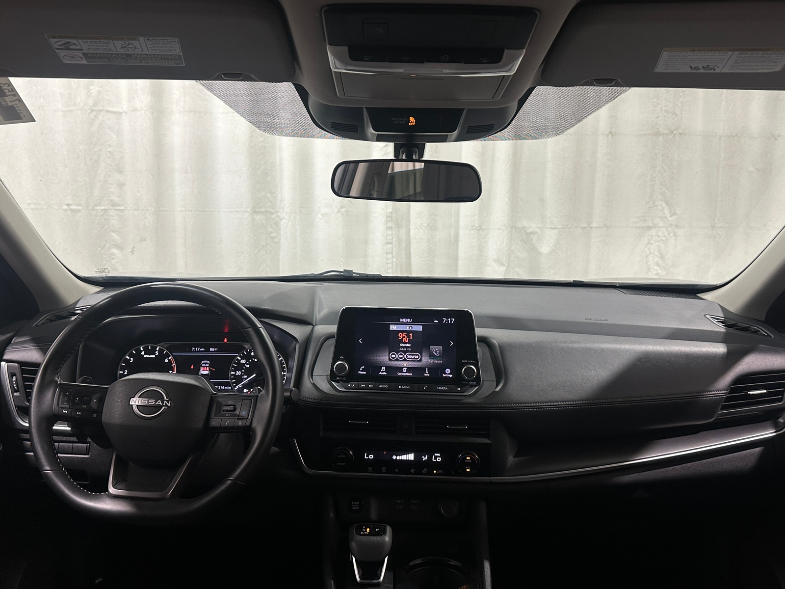 Thumbnail: 2025 Nissan Rogue - 3