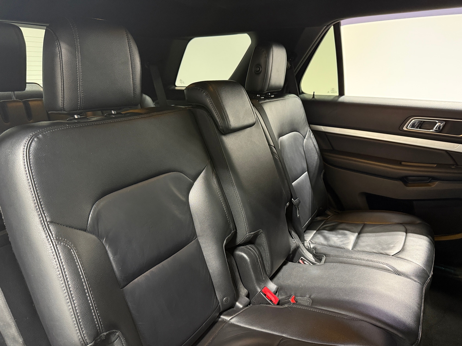 Thumbnail: 2016 Ford Explorer - 5