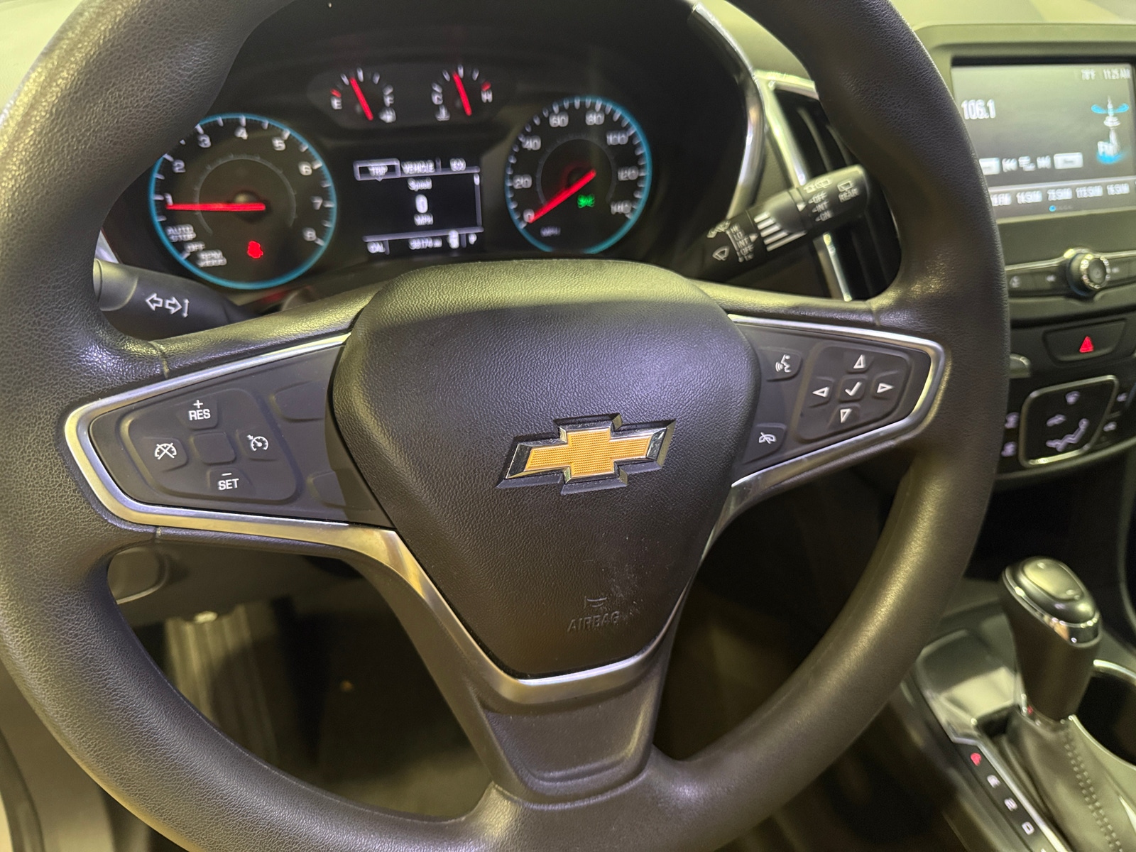 Thumbnail: 2018 Chevrolet Equinox - 5