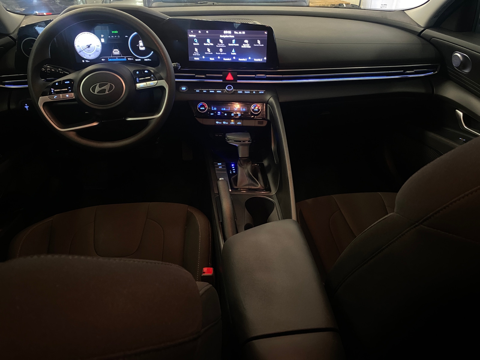 Thumbnail: 2024 Hyundai Elantra - 3