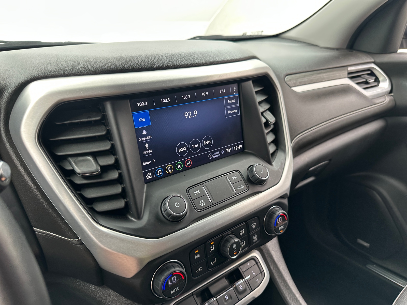 Thumbnail: 2022 GMC Acadia - 3