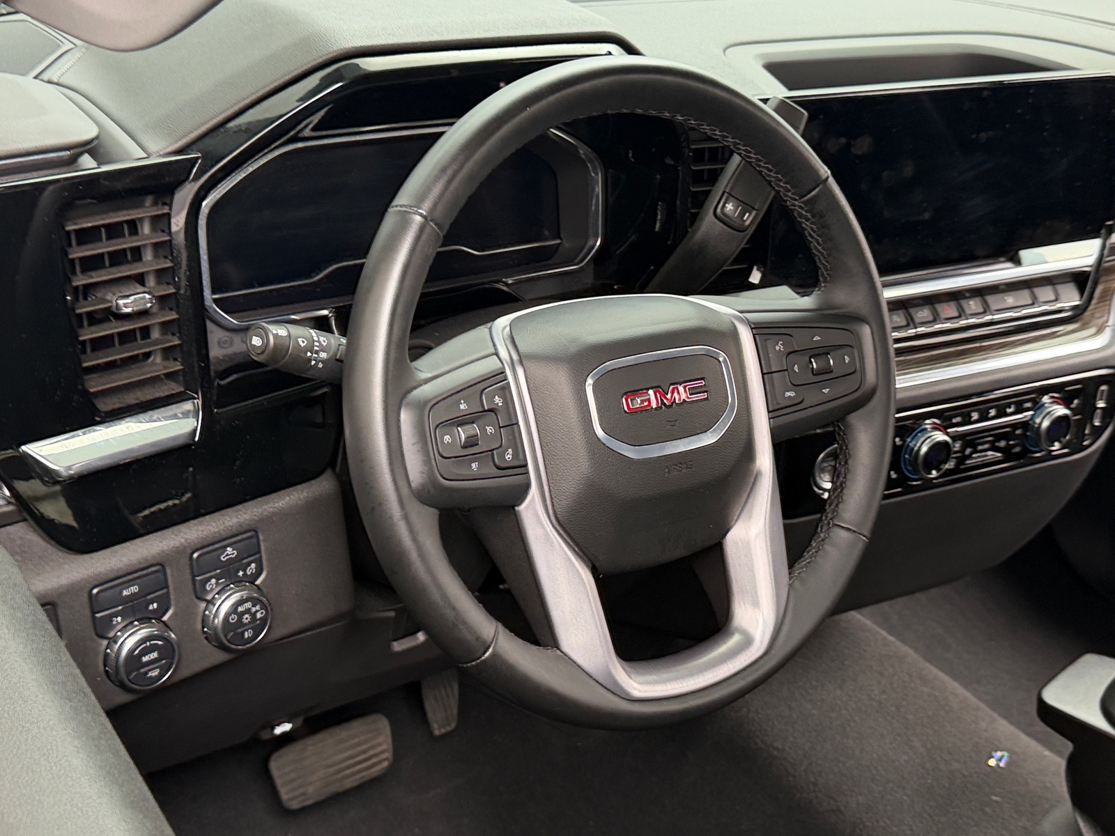 Thumbnail: 2024 GMC Sierra 1500 - 5