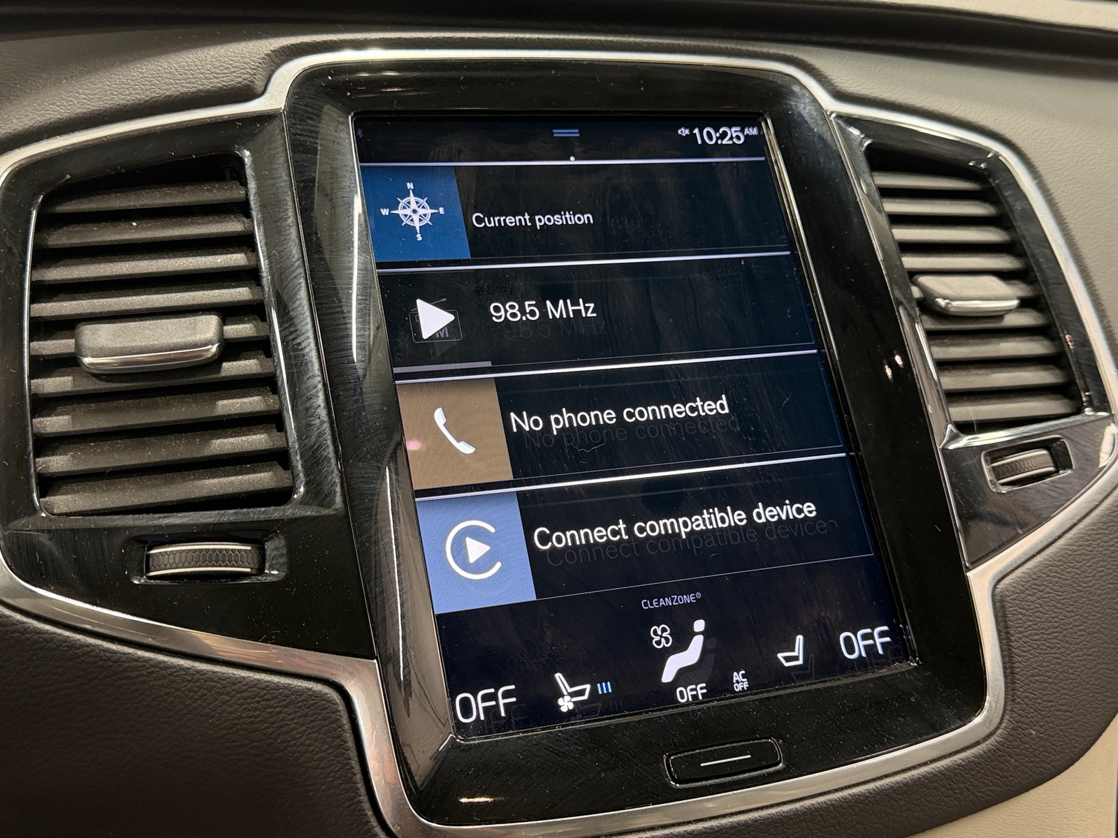 Thumbnail: 2021 Volvo XC90 - 3