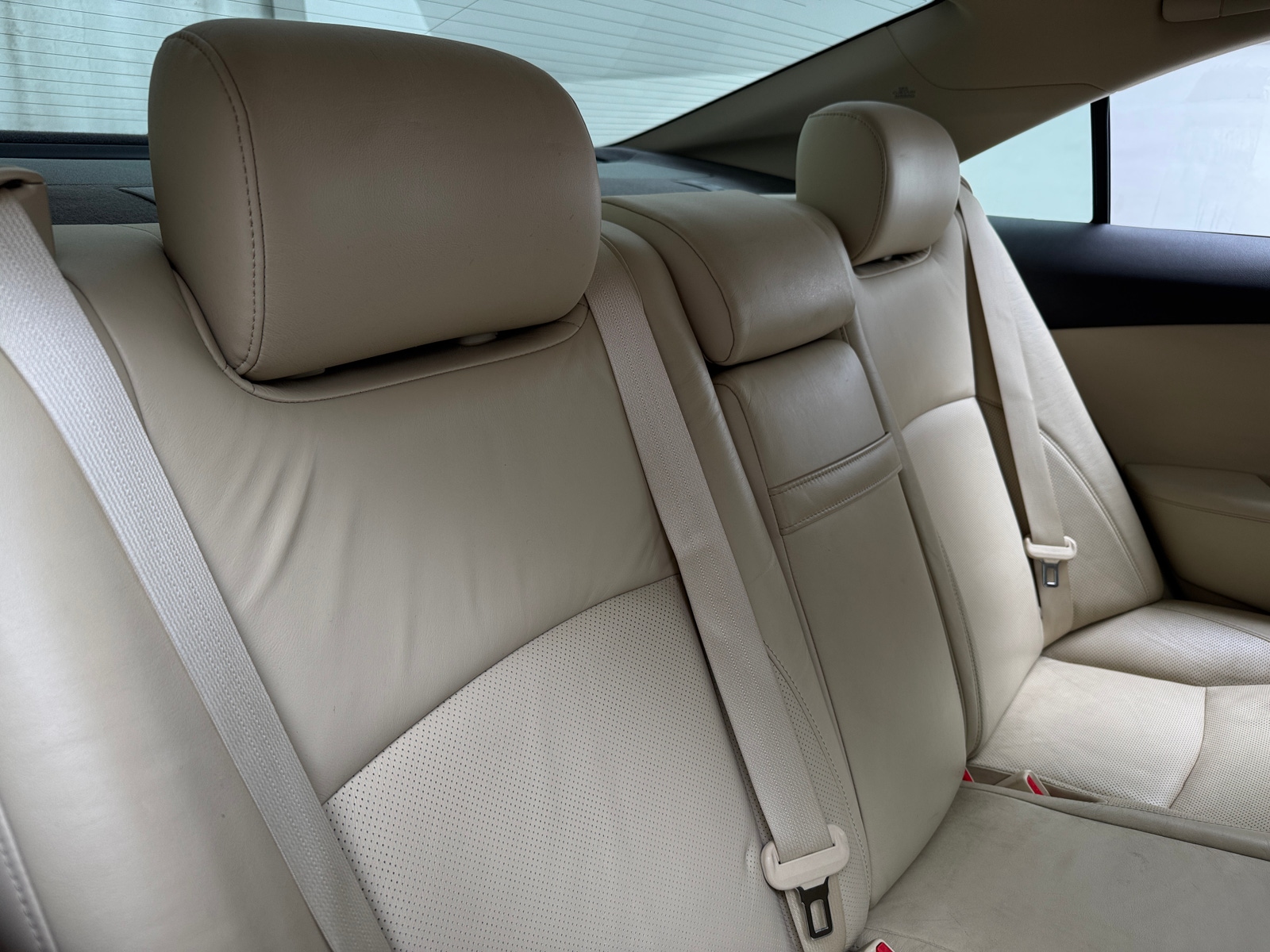Thumbnail: 2011 Lexus ES - 5