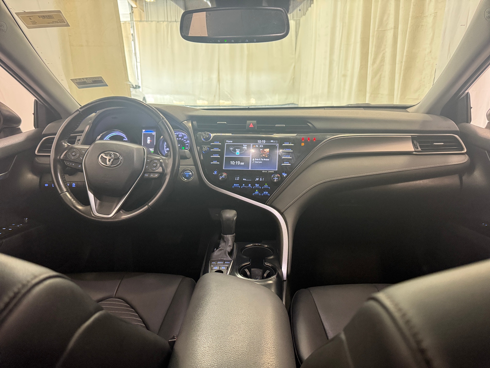 Thumbnail: 2020 Toyota Camry - 3