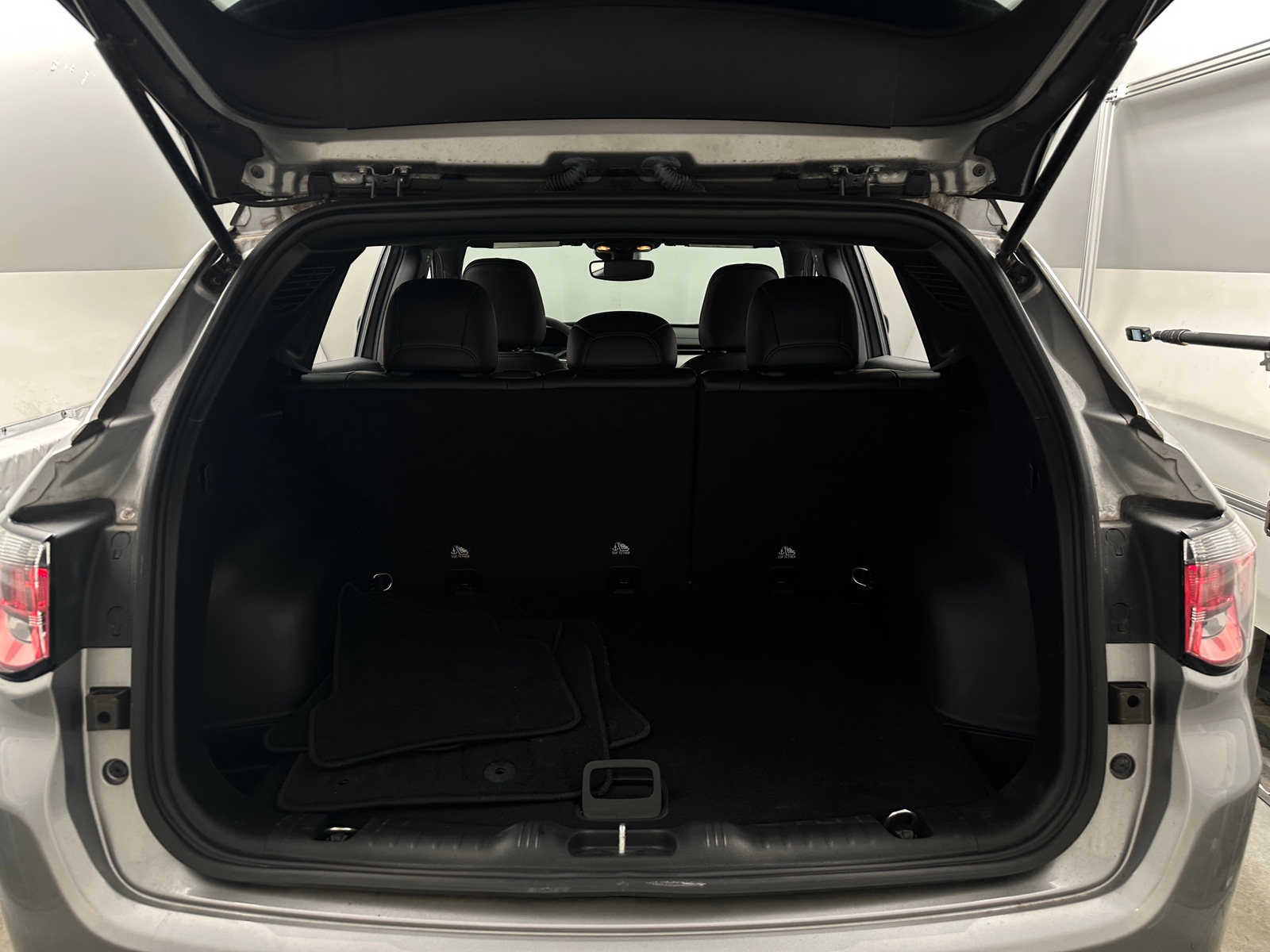 Thumbnail: 2023 Jeep Compass - 6
