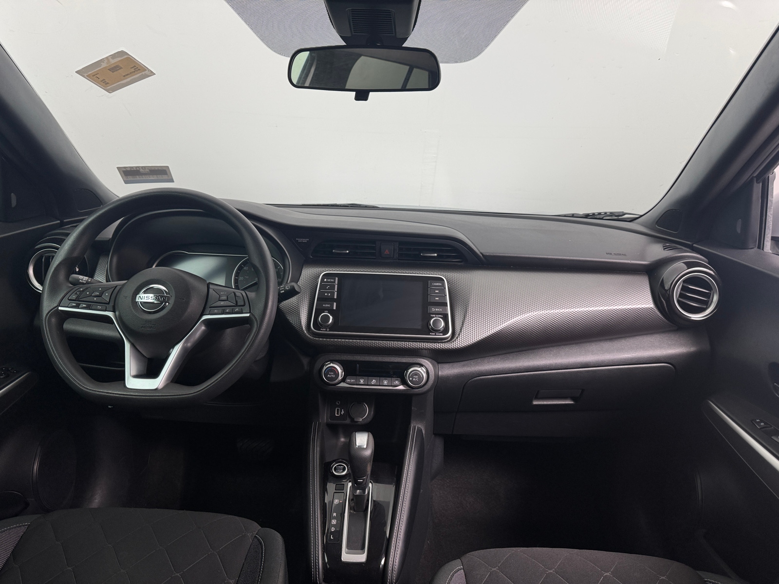 Thumbnail: 2020 Nissan Kicks - 3
