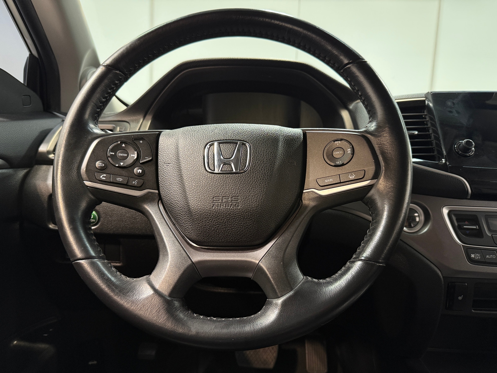 Thumbnail: 2019 Honda Pilot - 4