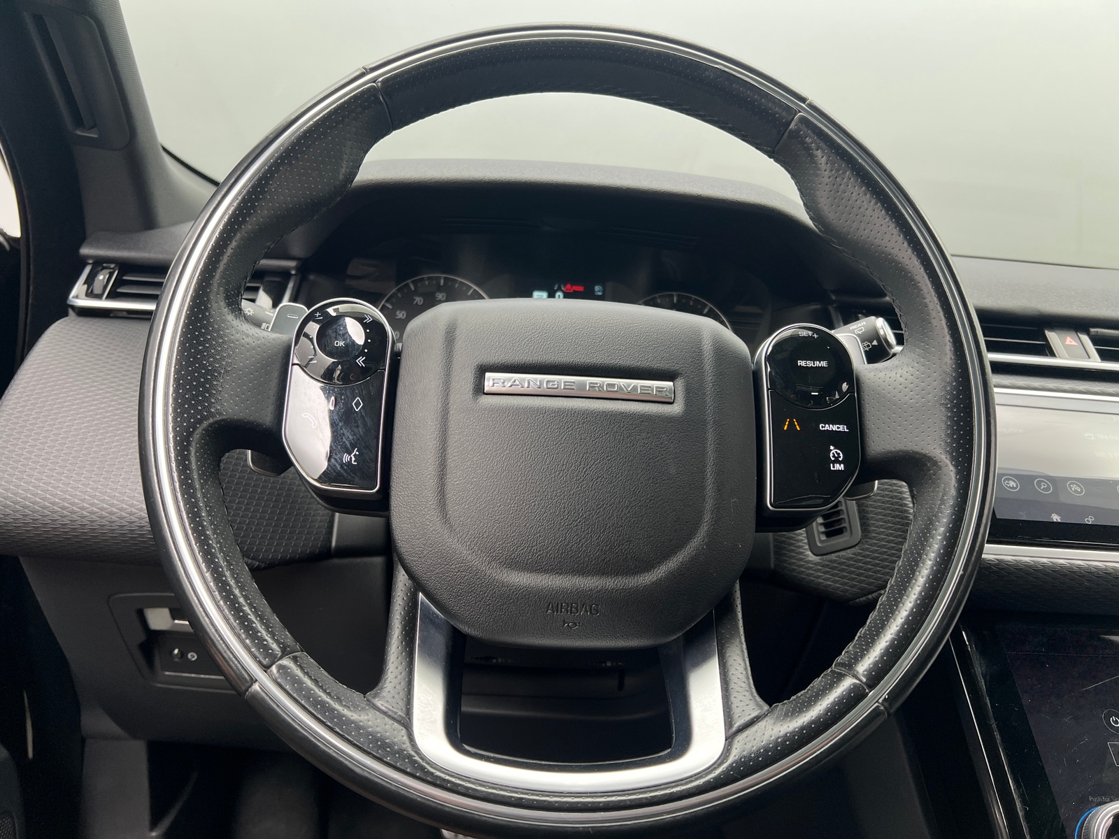 Thumbnail: 2020 Land Rover Range Rover Velar - 4