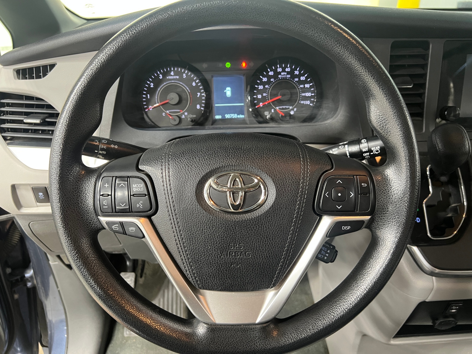 Thumbnail: 2015 Toyota Sienna - 5