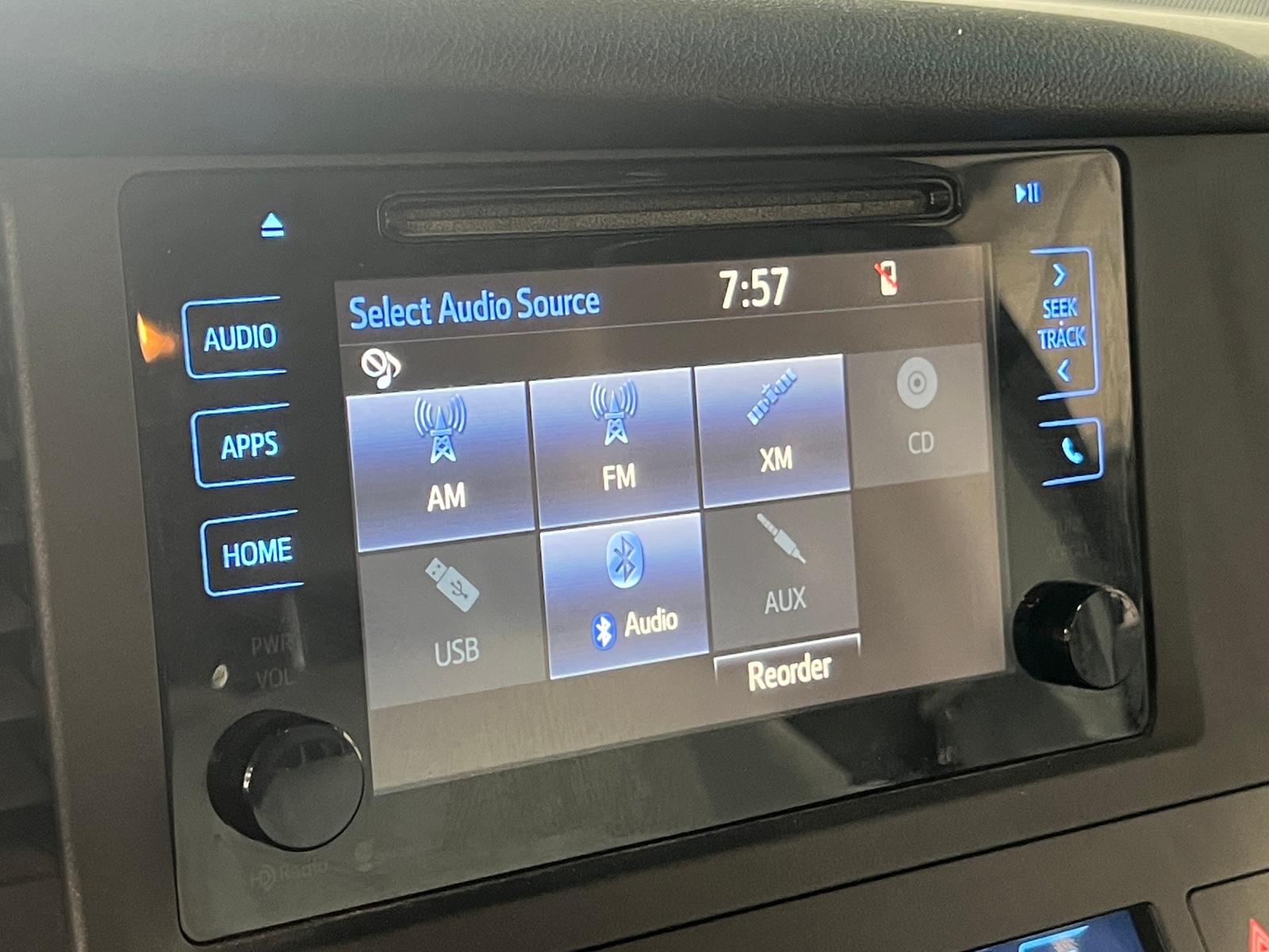 Thumbnail: 2015 Toyota Sienna - 4