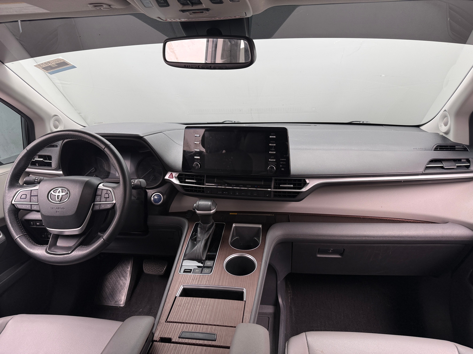 Thumbnail: 2022 Toyota Sienna - 2