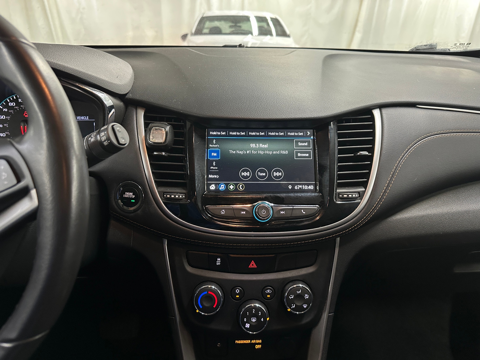 Thumbnail: 2019 Chevrolet Trax - 3