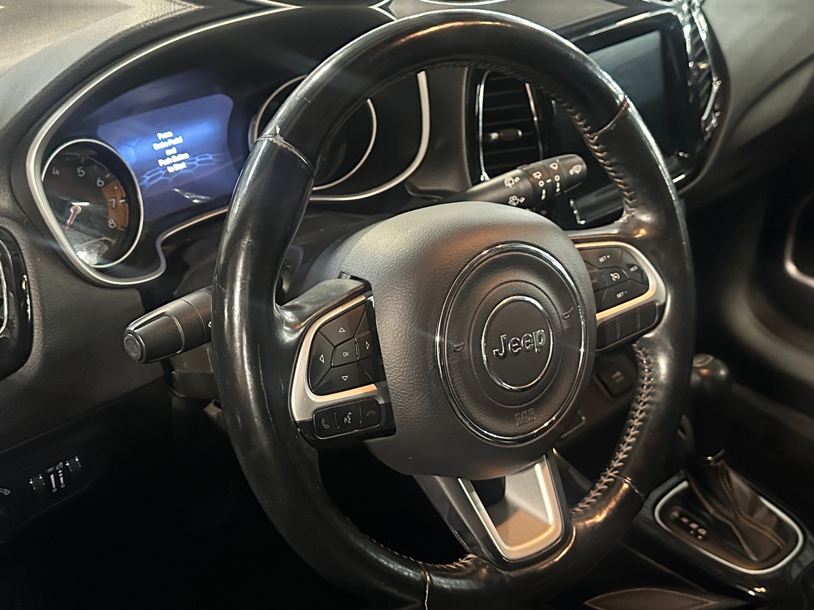 Thumbnail: 2020 Jeep Compass - 4