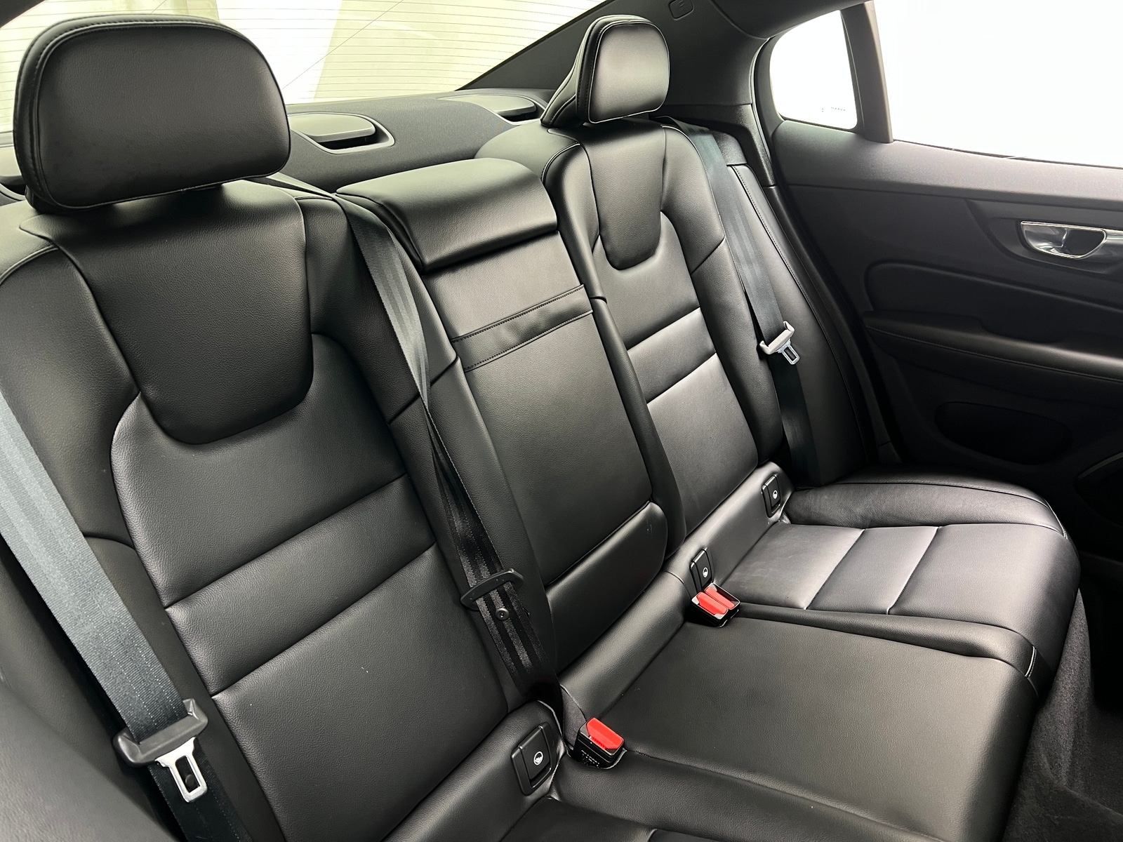 Thumbnail: 2023 Volvo S60 - 5