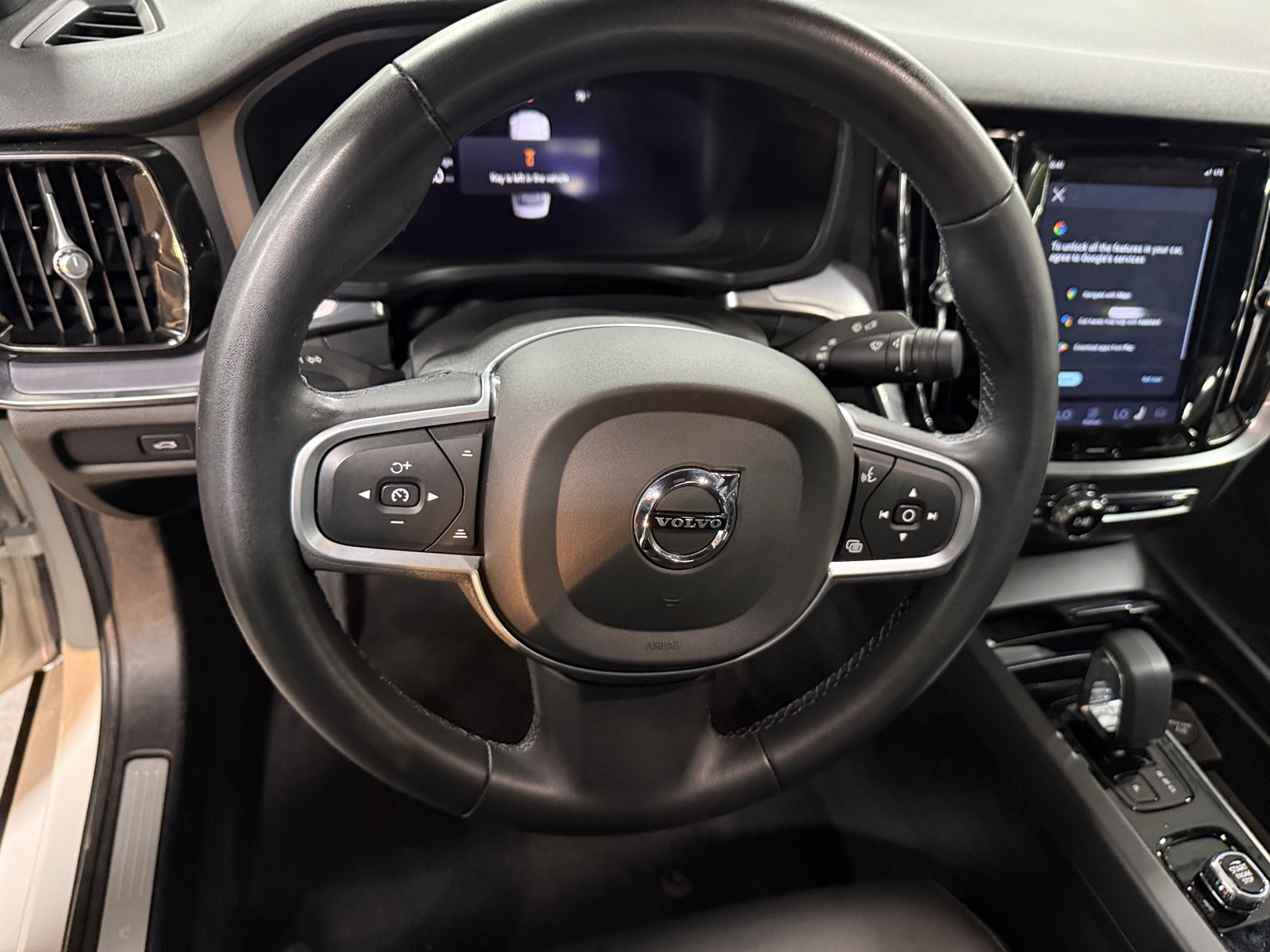 Thumbnail: 2023 Volvo S60 - 4
