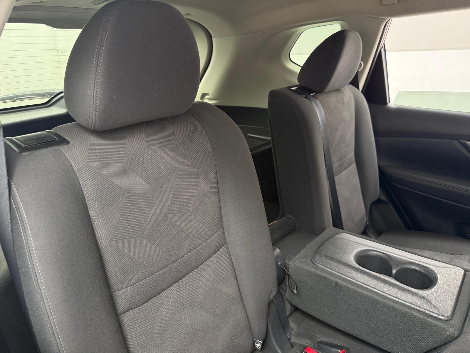 Thumbnail: 2016 Nissan Rogue - 6