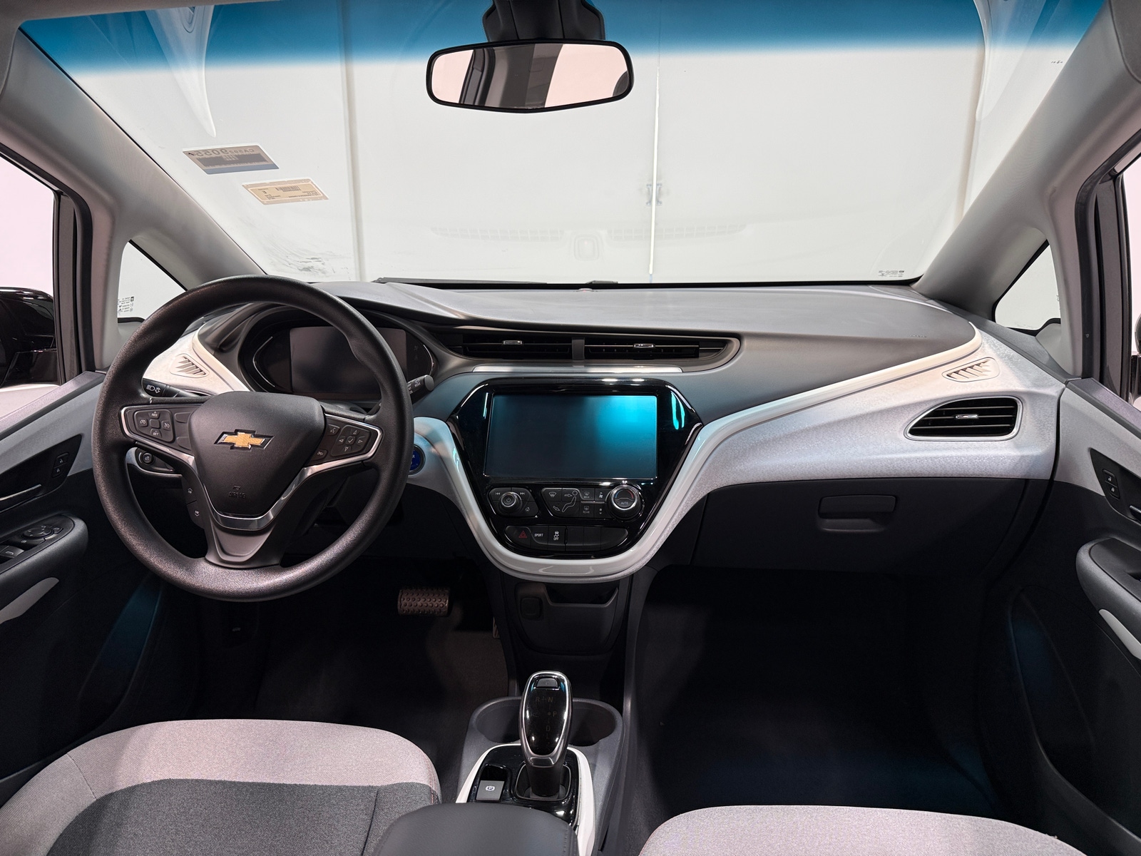 Thumbnail: 2019 Chevrolet Bolt EV - 3