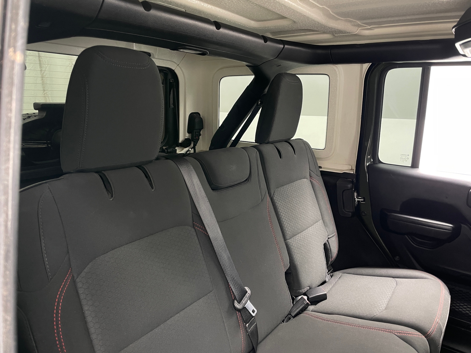 Thumbnail: 2021 Jeep Wrangler - 6