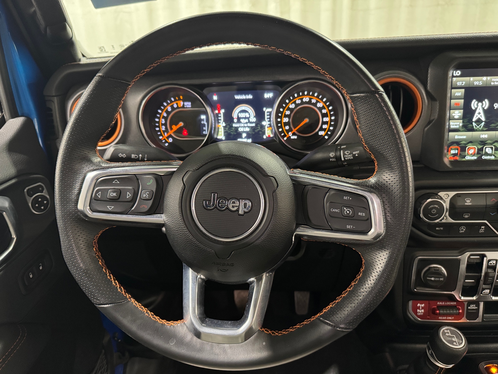 Thumbnail: 2023 Jeep Gladiator - 4