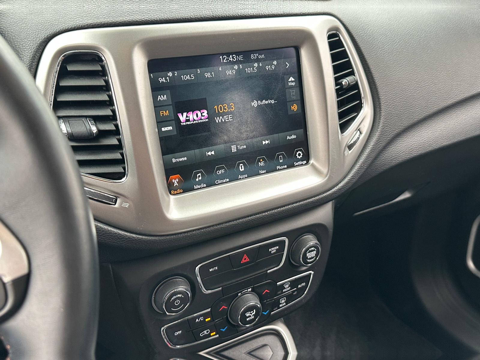 Thumbnail: 2018 Jeep Compass - 4