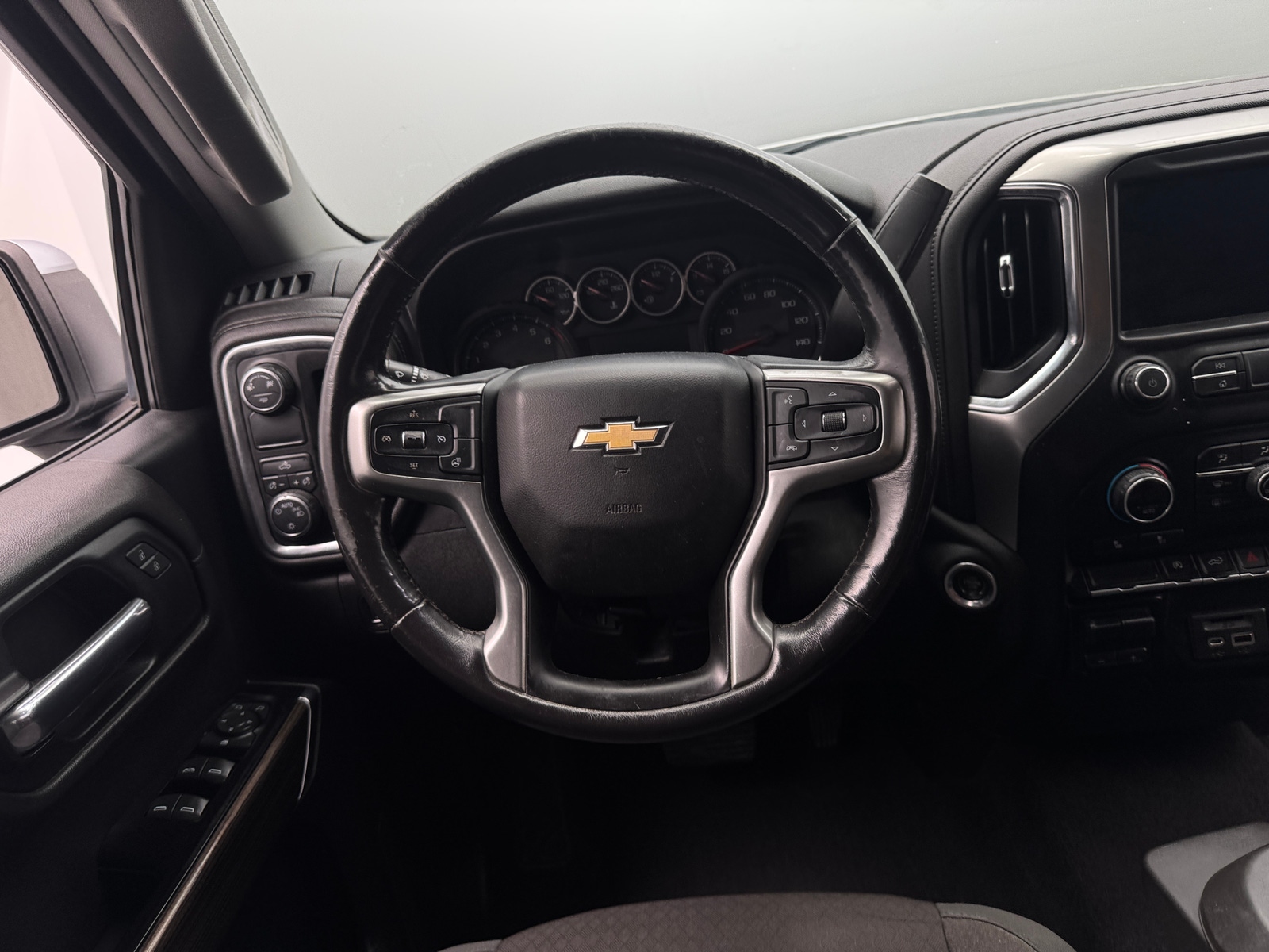 Thumbnail: 2019 Chevrolet Silverado 1500 - 5