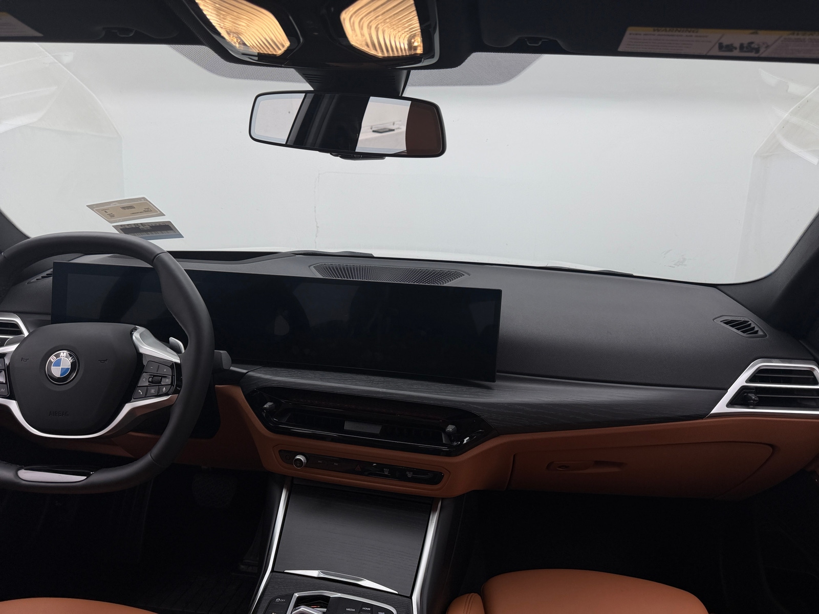 Thumbnail: 2026 BMW 3 Series - 2