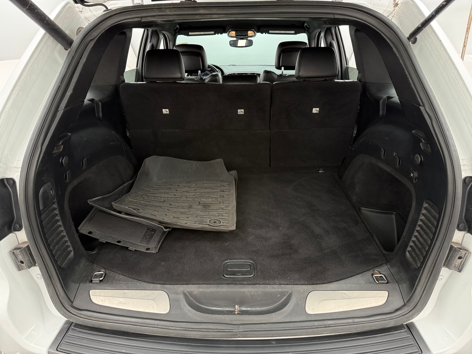 Thumbnail: 2019 Jeep Grand Cherokee - 6