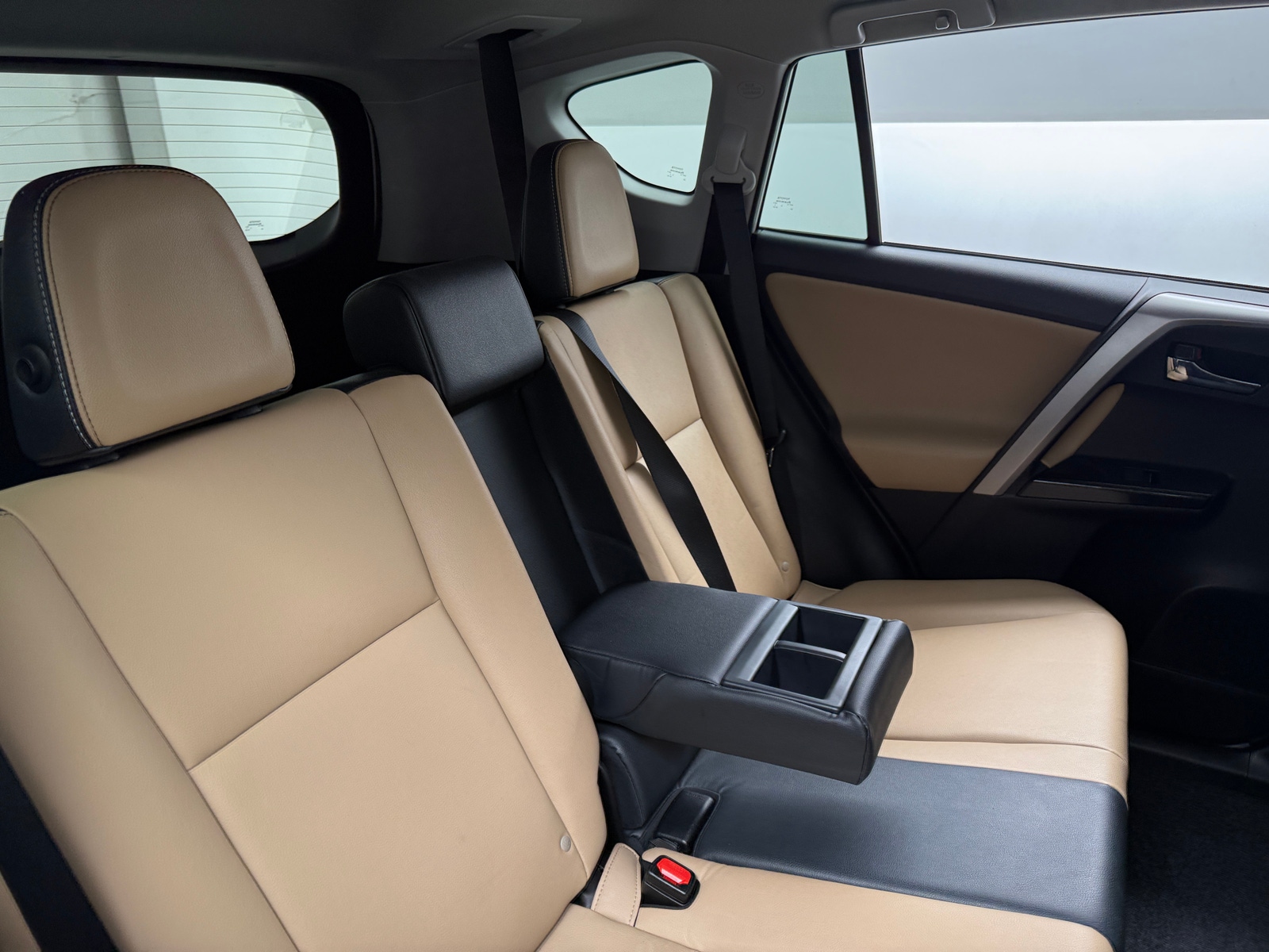Thumbnail: 2016 Toyota RAV4 - 5