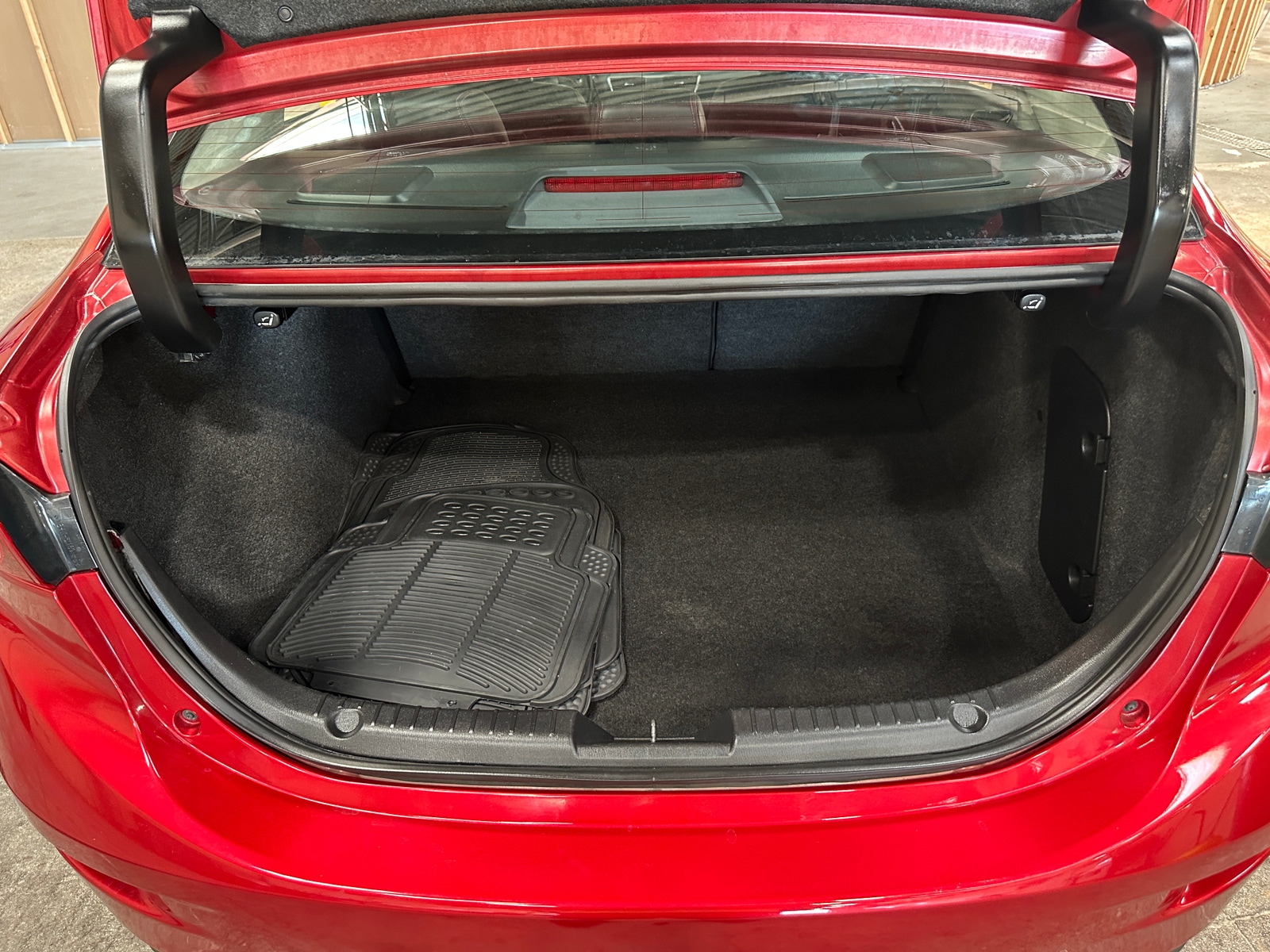 Thumbnail: 2016 Mazda Mazda3 - 6