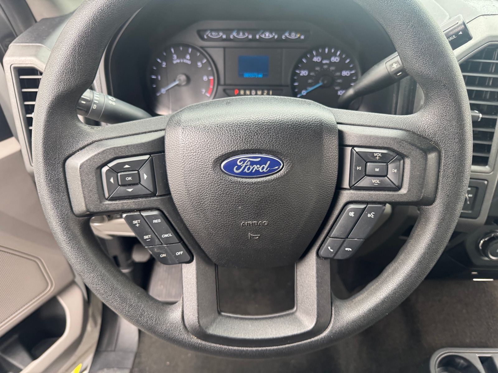 Thumbnail: 2017 Ford Econoline - 5