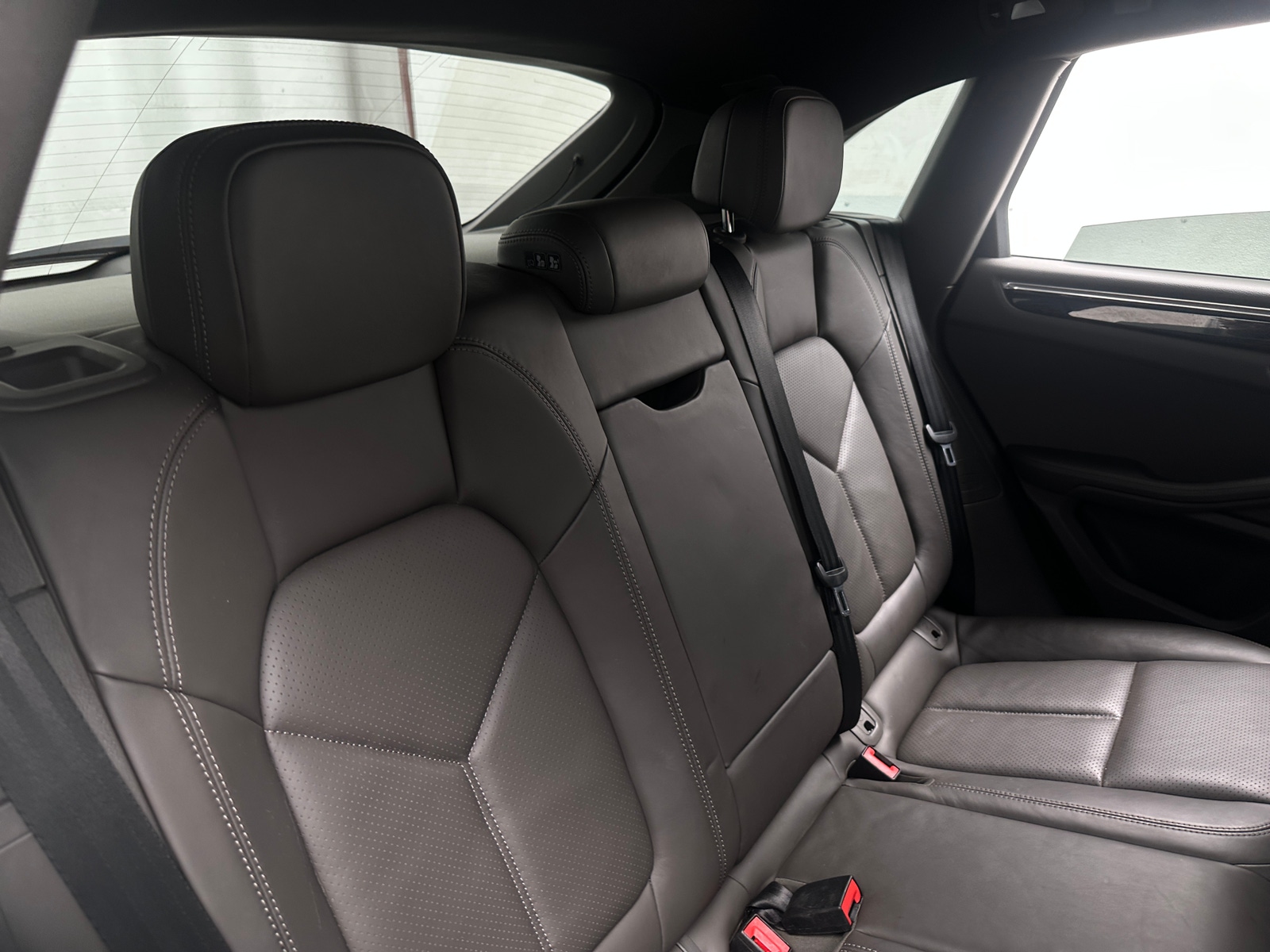 Thumbnail: 2016 Porsche Macan - 5