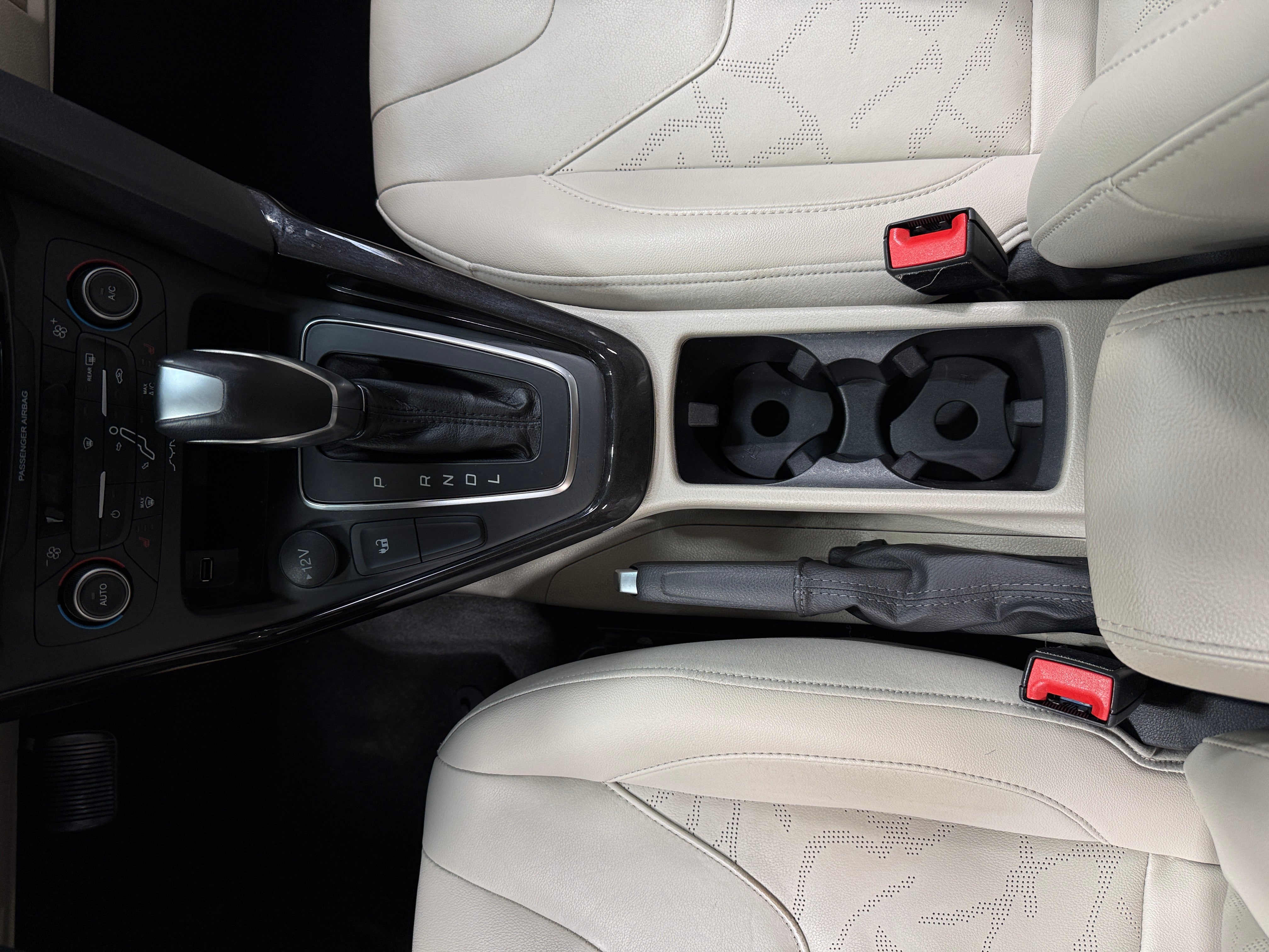 Used 2018 Ford Focus Electric with VIN 1FADP3R45JL211429 for sale in Oak Creek, WI