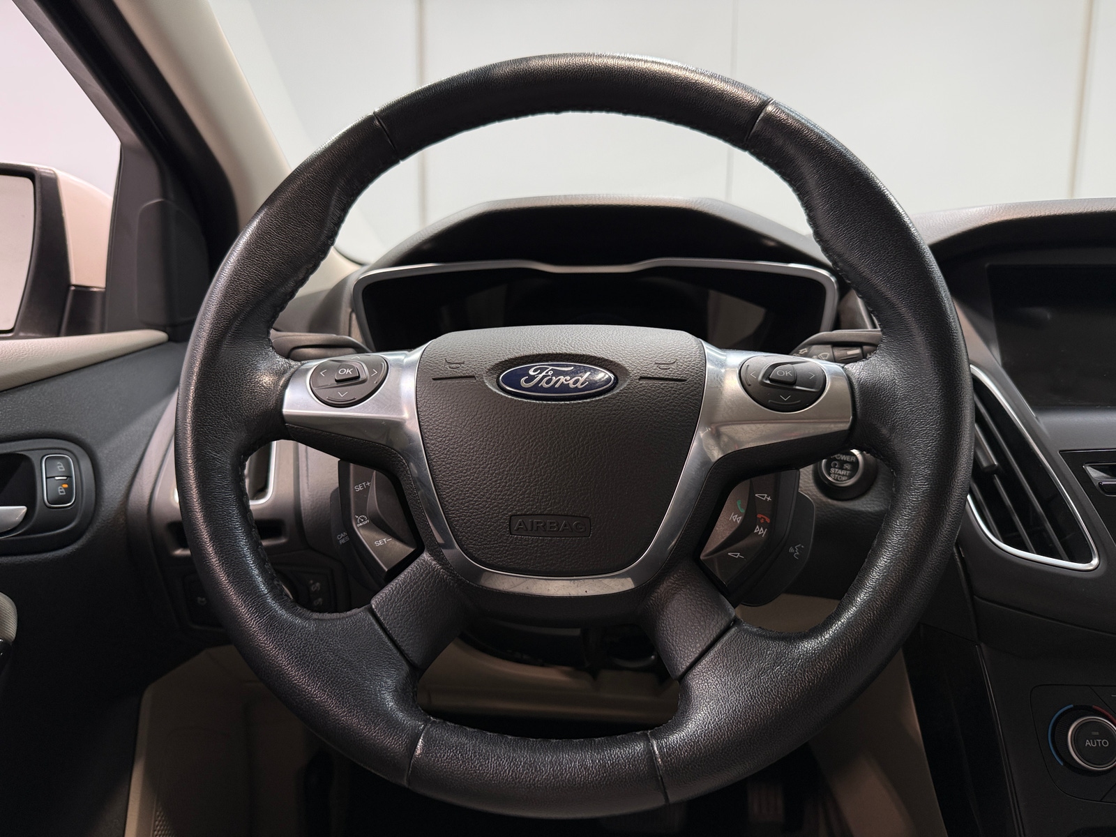 Thumbnail: 2018 Ford Focus - 5