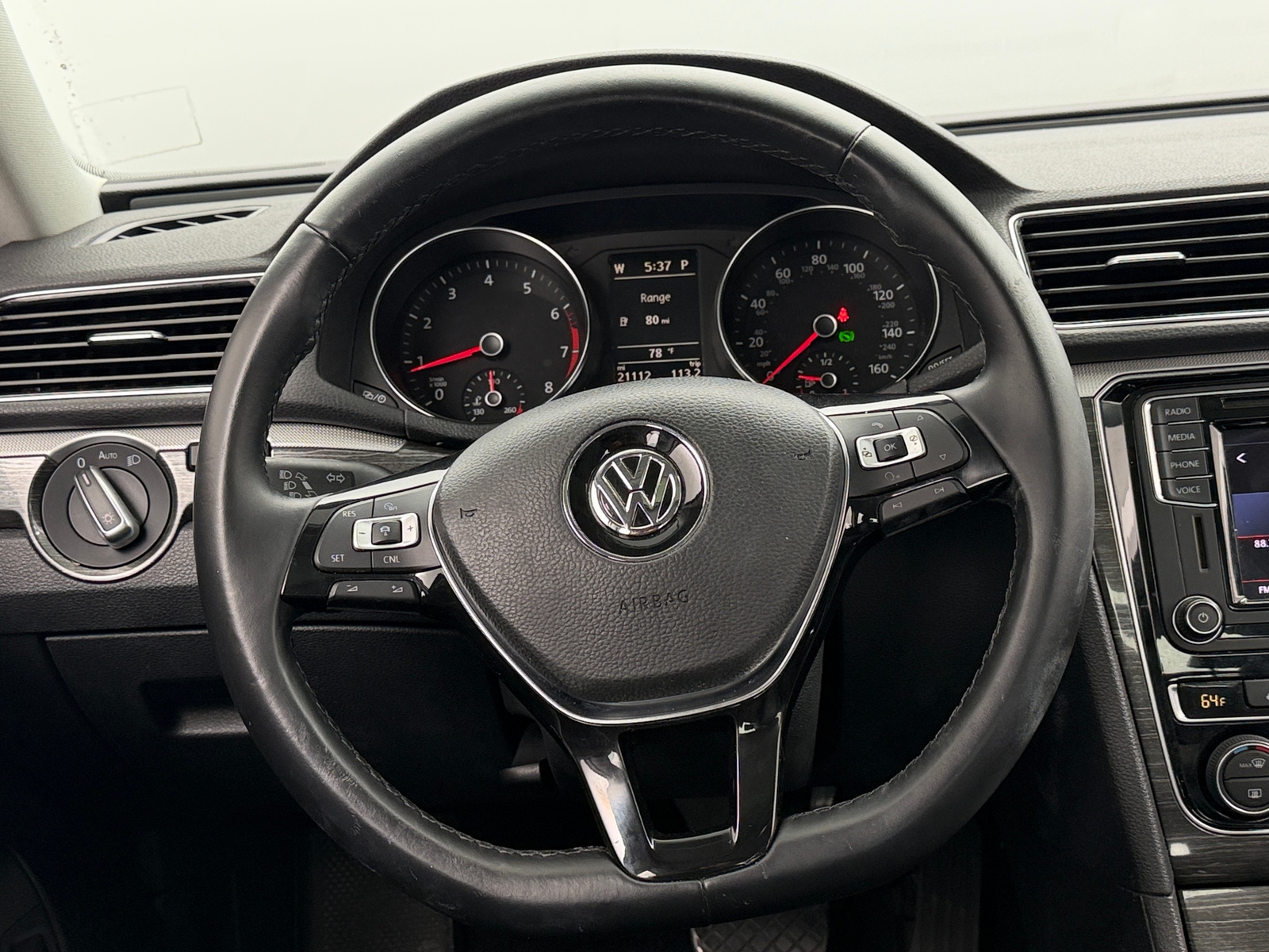 Thumbnail: 2018 Volkswagen Passat - 4