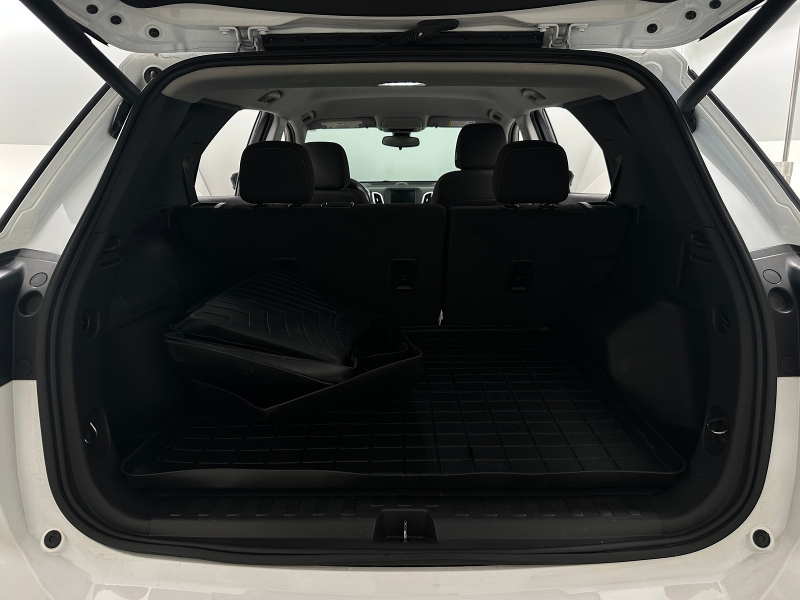 Thumbnail: 2023 Chevrolet Equinox - 7