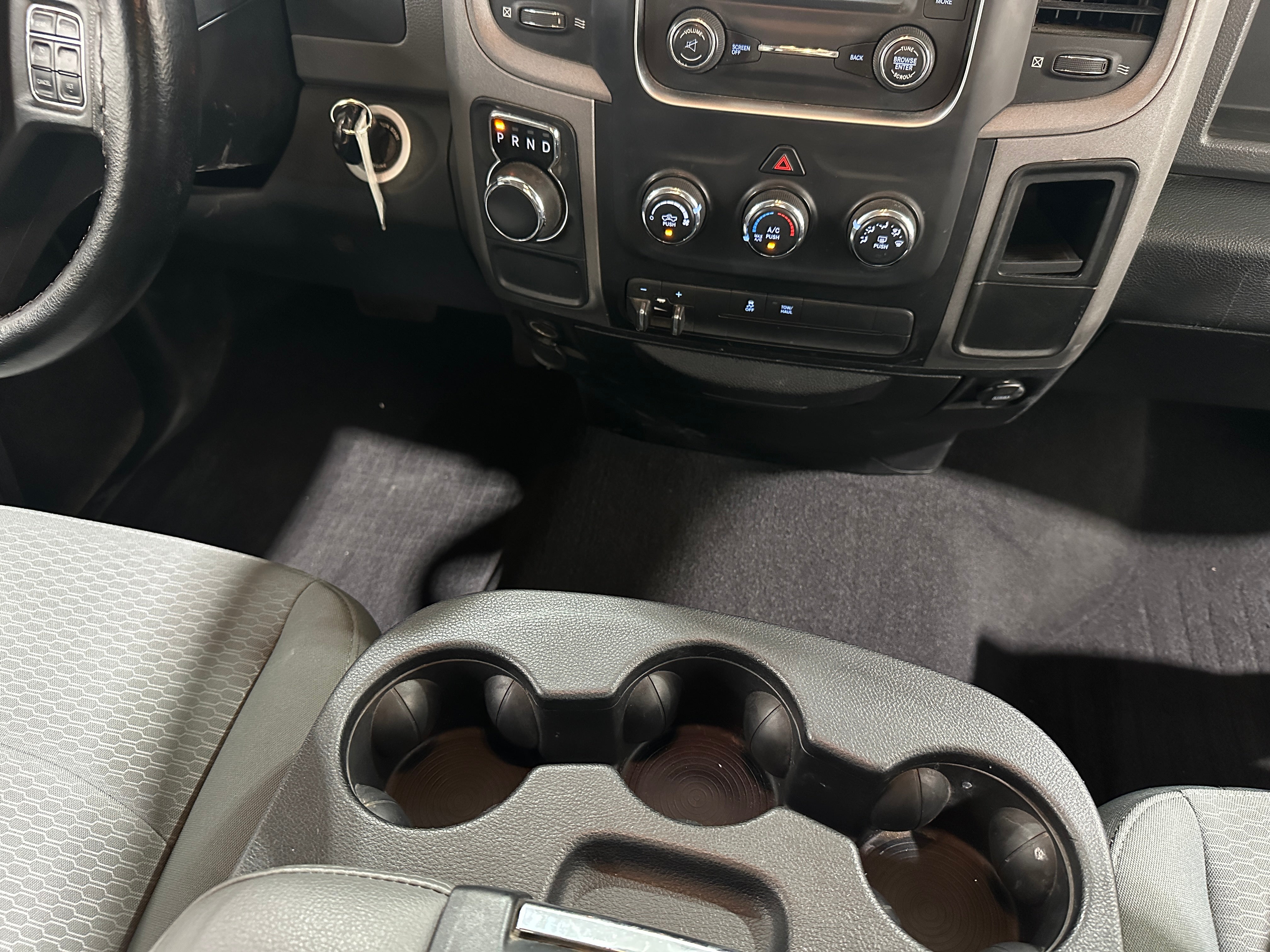 2016 RAM Ram 1500 Pickup Tradesman - Photo 3