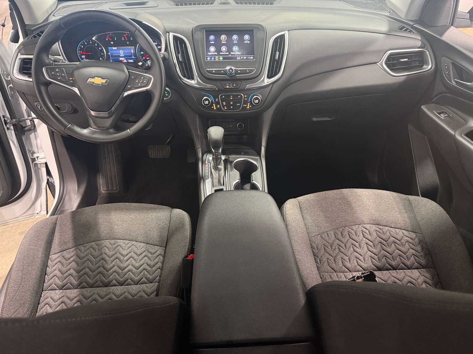 Thumbnail: 2024 Chevrolet Equinox - 3