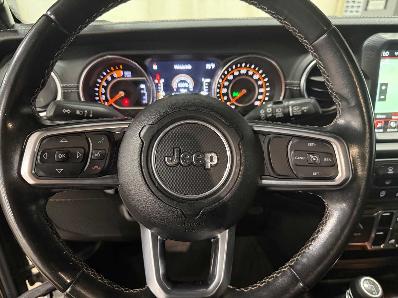 Thumbnail: 2019 Jeep Wrangler - 4