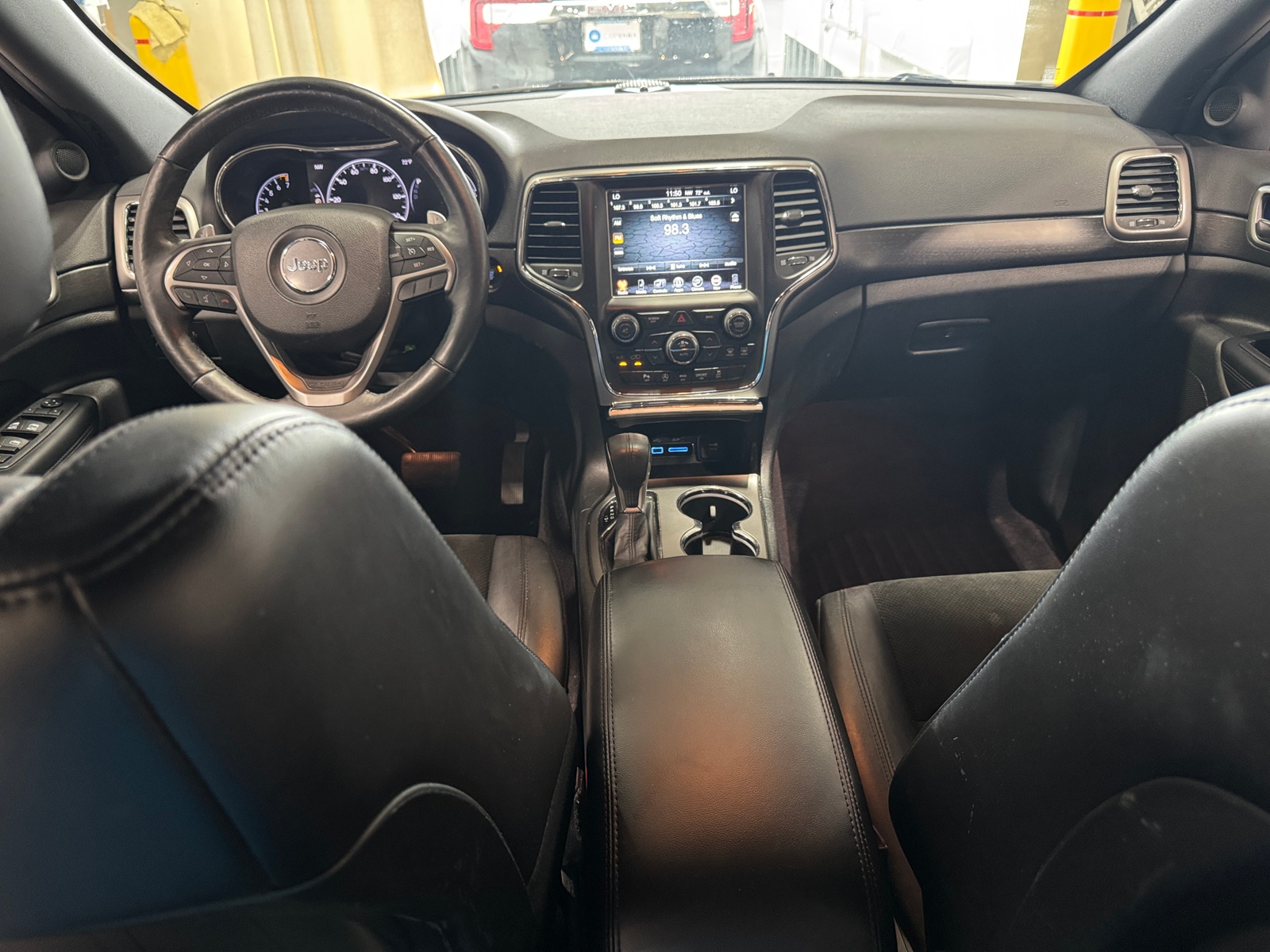 Thumbnail: 2017 Jeep Grand Cherokee - 2