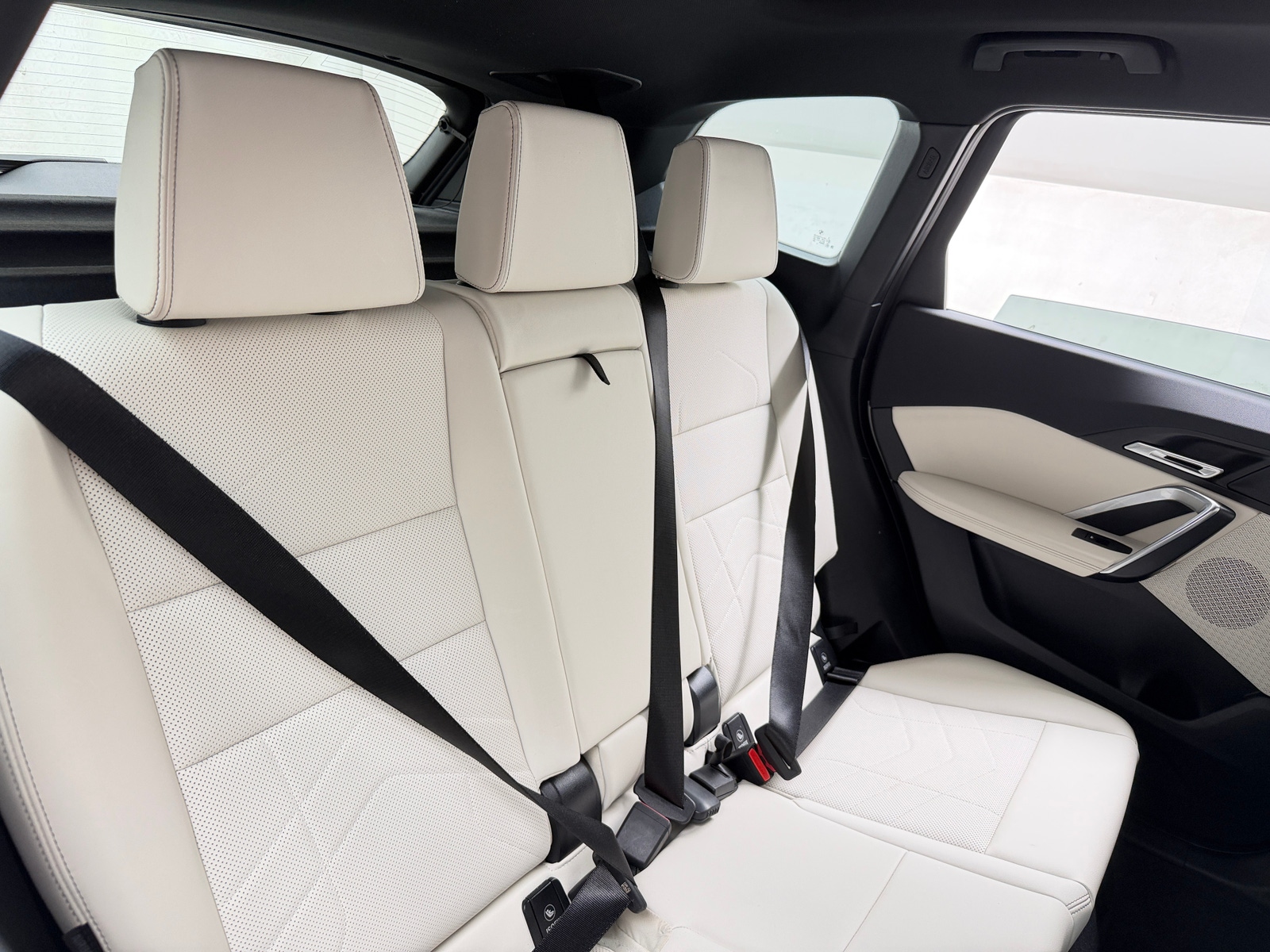 Thumbnail: 2026 BMW X1 - 5